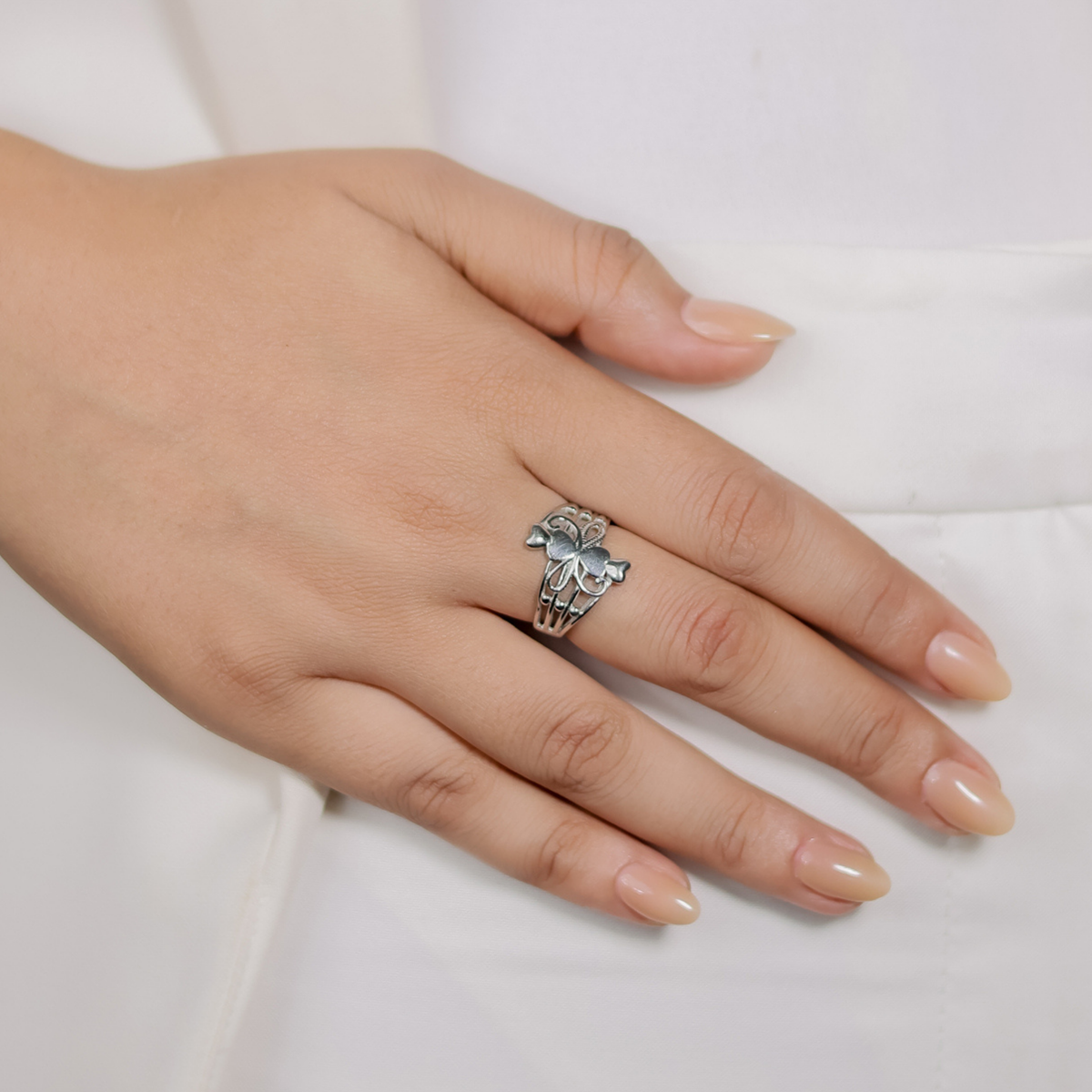 Flower Shape Cocktail Ring, Hallmarked 925 Sterling Silver White Gold