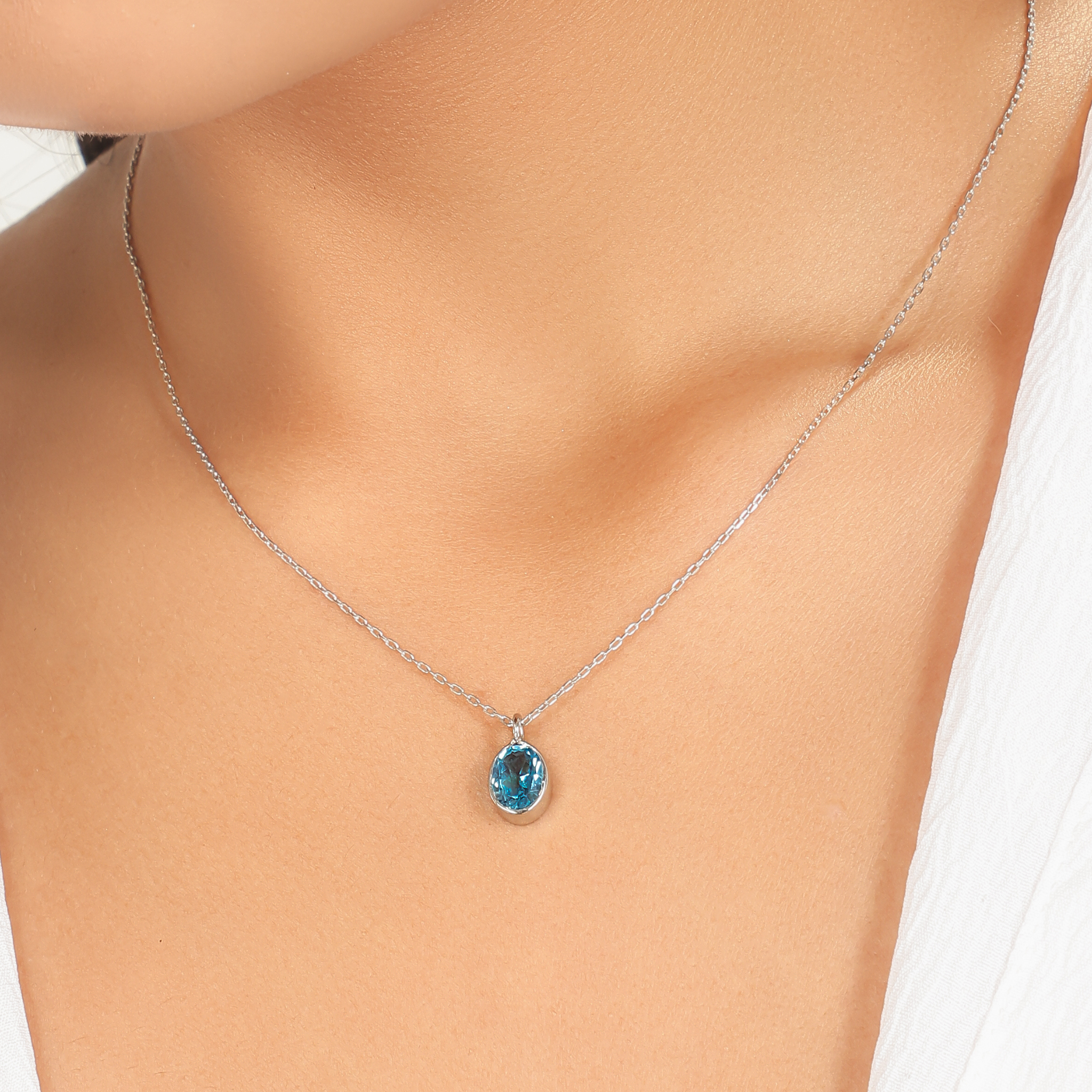 Blue Topaz Pendant With Necklace, Hallmarked 925 Sterling Silver sterlyn 925