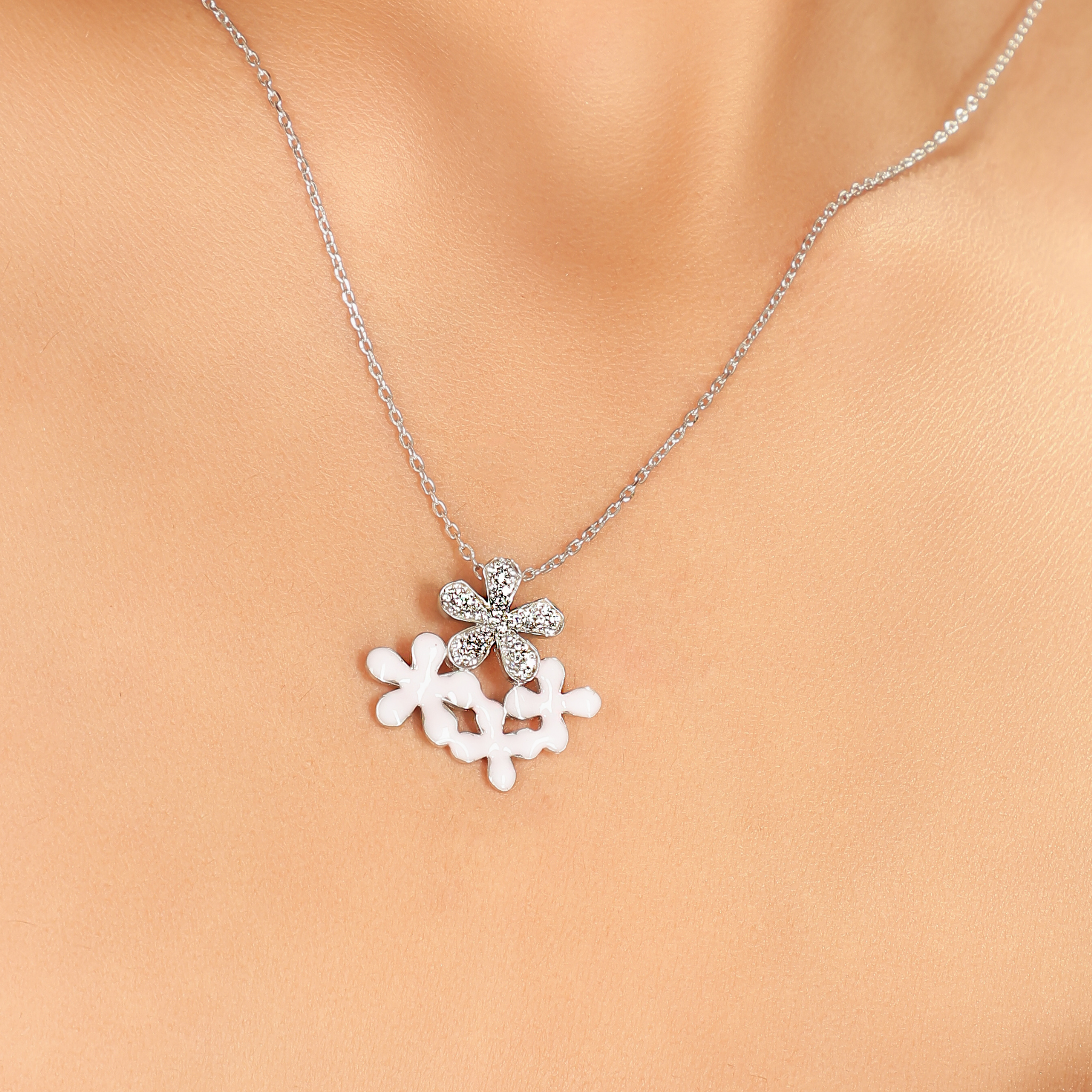 Bunch of Flowers Pendant With Chain, Hallmarked 925 Sterling Silver sterlyn 925