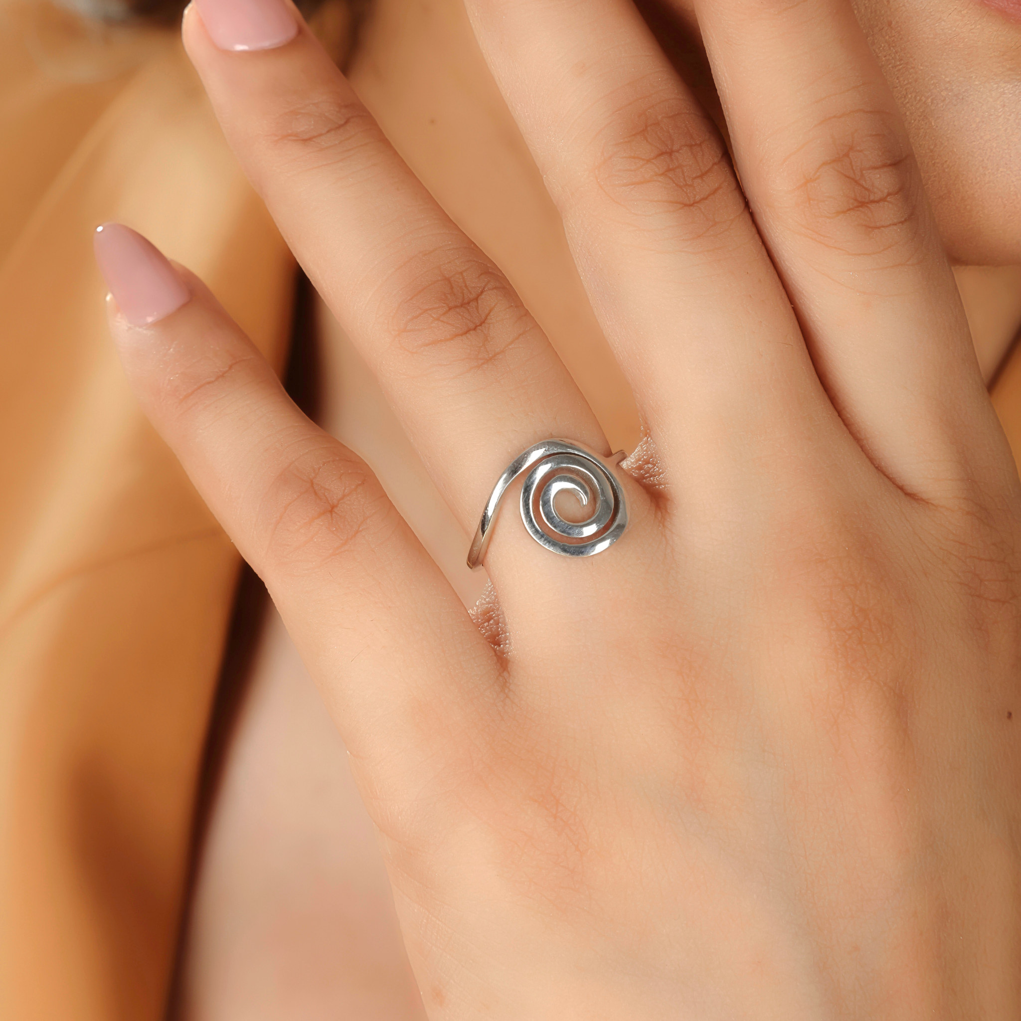 Stylish Spiral Coil Ring, Hallmarked 925 Sterling Silver sterlyn 925