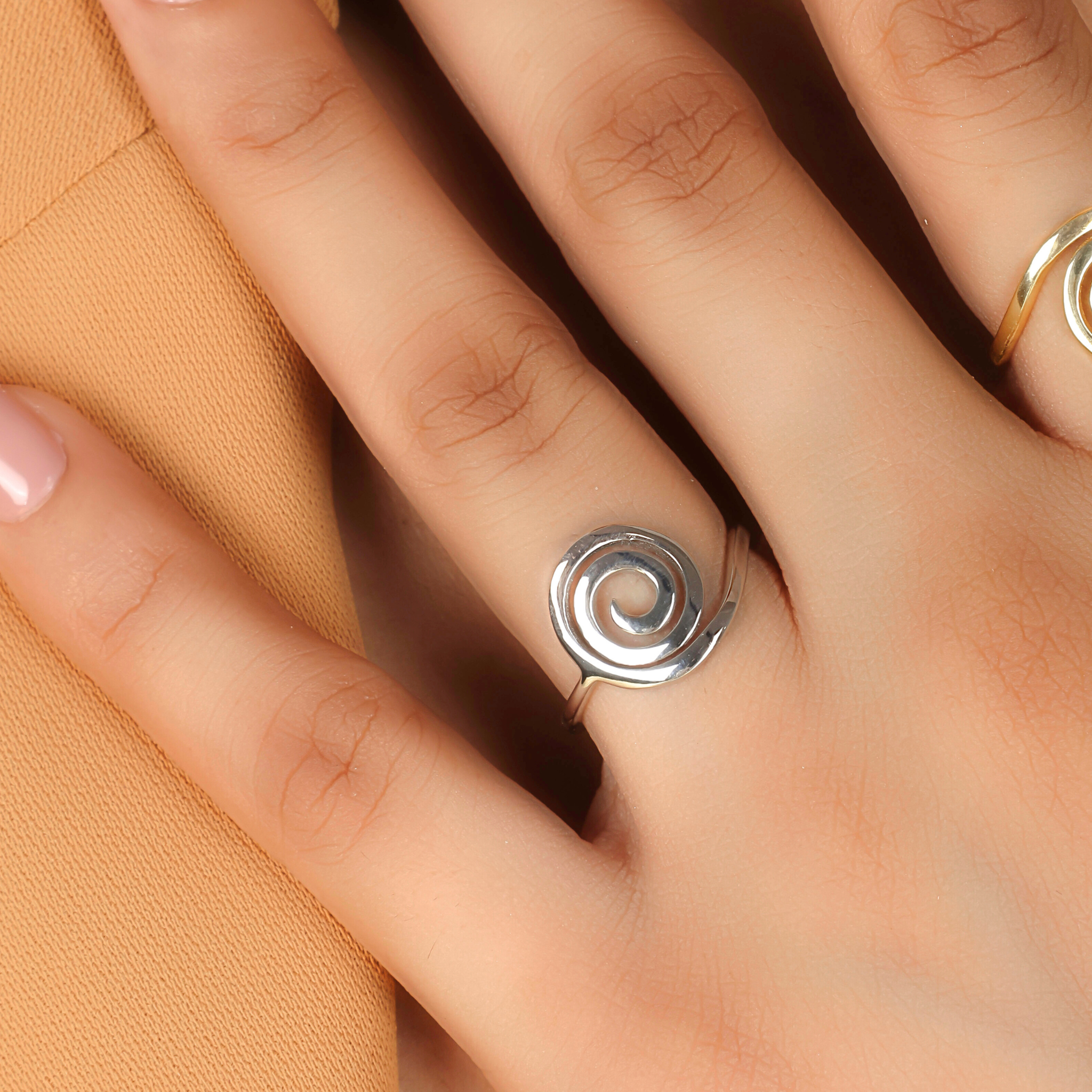 Stylish Spiral Coil Ring, Hallmarked 925 Sterling Silver sterlyn 925